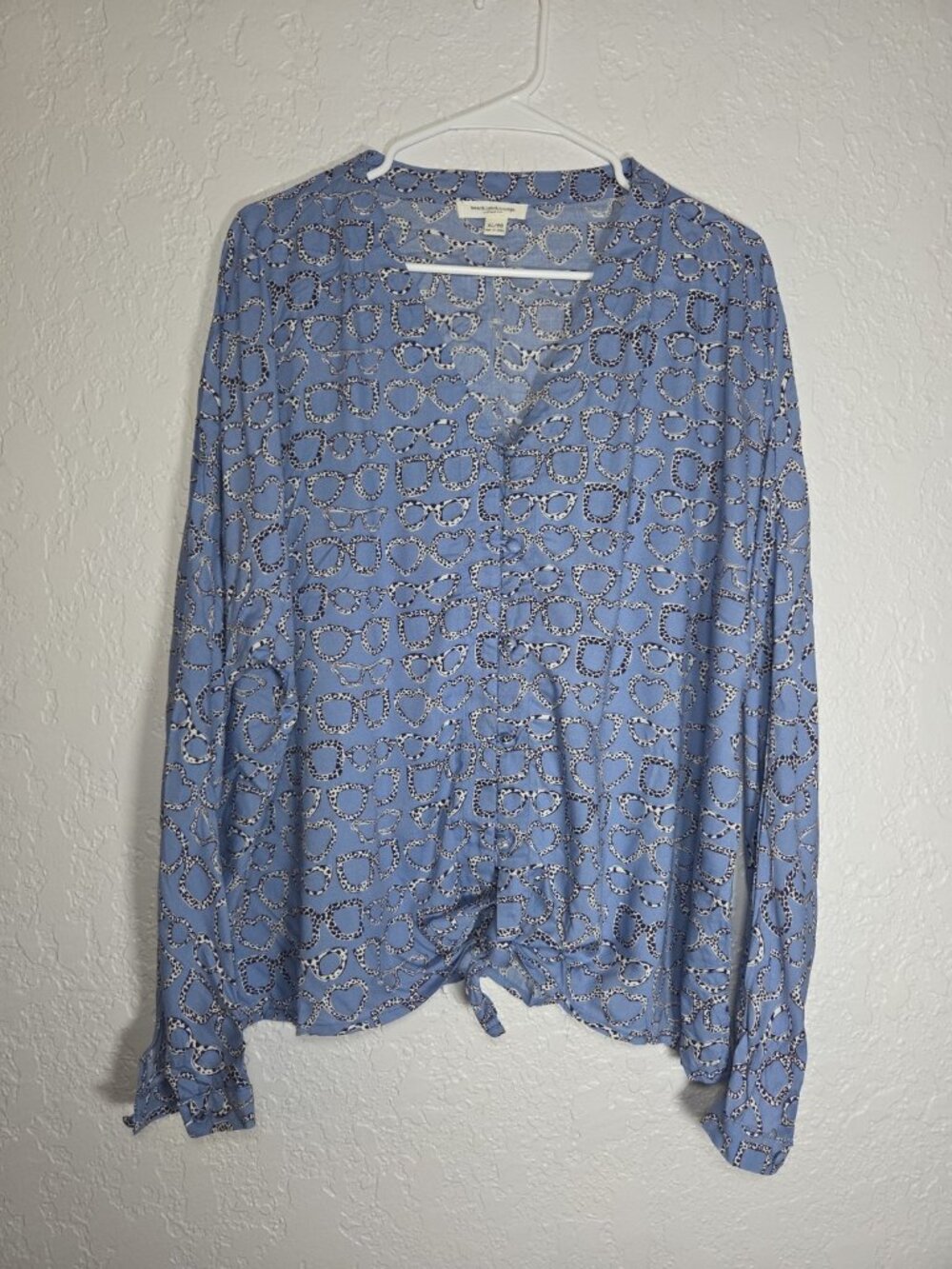 BEACH LUNCH LOUNGE Novelty Sunglasses Long Sleeve Button Up Front Tie XL